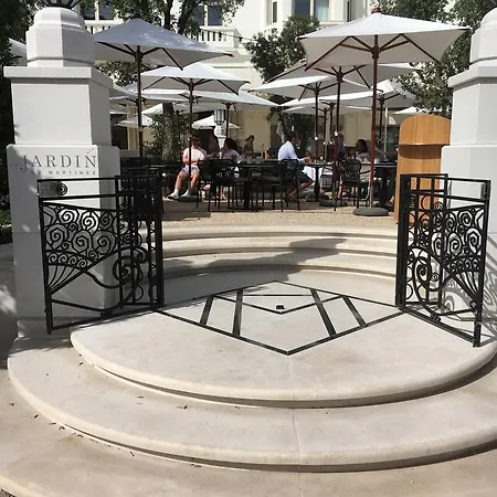 Апартаменты Le Palais Des Iles Канны